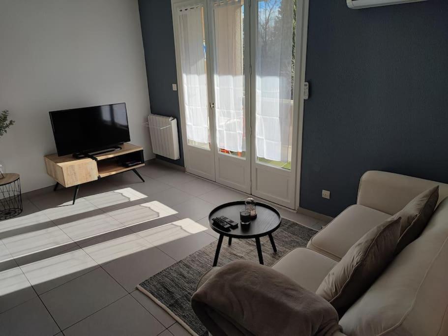 Apartament Charmant 2 Pieces A Aubenas 2Etoiles Zewnętrze zdjęcie